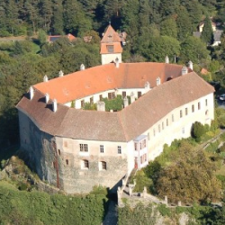 Burg Bernstein