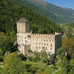 Schloss Bruck