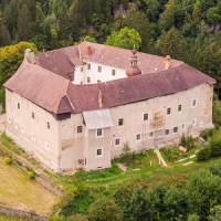 Замок Градес - Schloss Grades