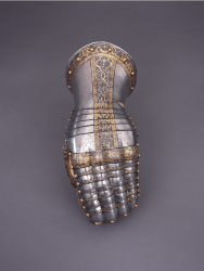 Mitten Gauntlet for the Left Hand, 1563, Anton Peffenhauser, Augsburg, Germany - 80.1939